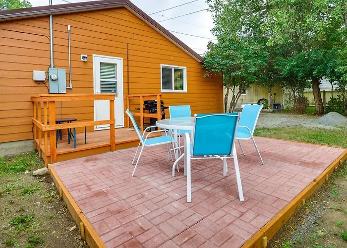 Quaint W/ Grill: Walk To Downtown! Сasa de vacaciones Cody